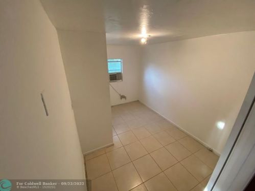 717 57th St, West Palm Beach FL  33407-2515 exterior