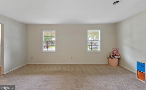 1211 Woodrow Ct, Dover DE  19904-2697 exterior