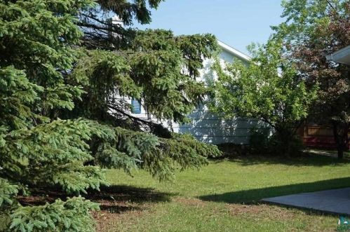 27 Nelson Dr, Silver Bay MN  55614-1110 exterior
