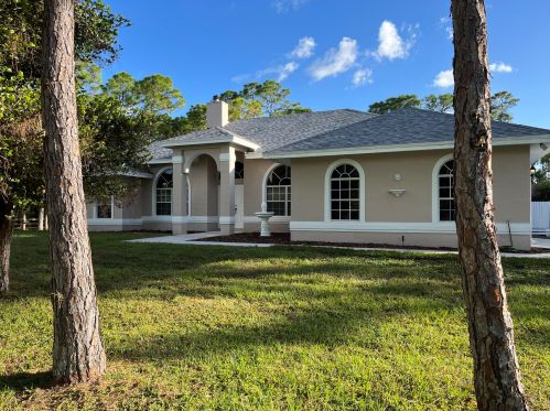 12082 73rd Ct, West Palm Beach, FL 33412-1455