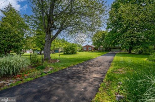 2409 Little River Rd, Haymarket VA  20169-1205 exterior