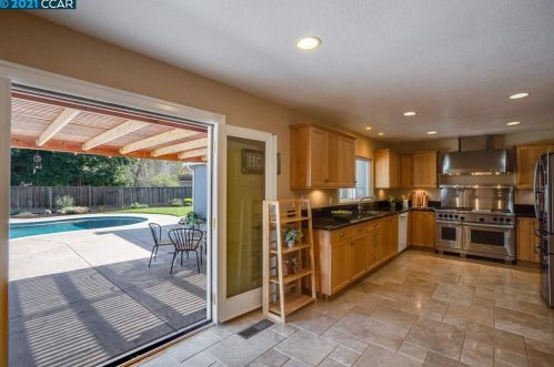 2776 Ellingson Way, San Ramon CA  94583-2409 exterior