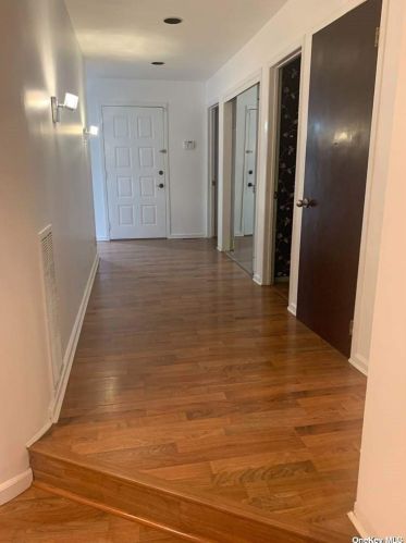 41 Hunt Dr, Muttontown NY  11753-1153 exterior