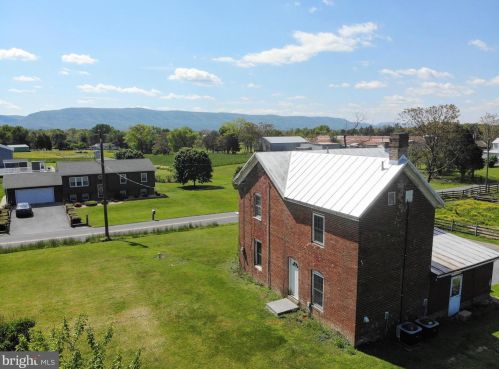 465 Readus Rd, Edinburg VA  22824-2917 exterior