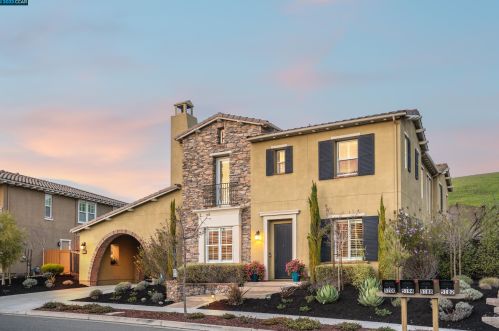 5194 Bengali St, Danville, CA 94506-5015