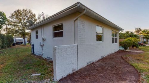 7116 Date Palm Ave, Saint Petersburg FL  33707-2013 exterior