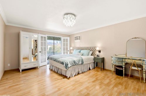 11122 Avenida Del Gato, San Diego CA 92126-1740 exterior