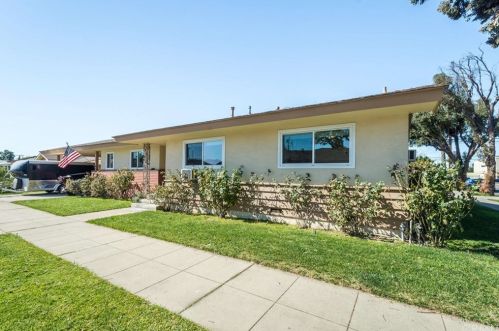 5969 Brayton Ave, Long Beach, CA 90805-4261