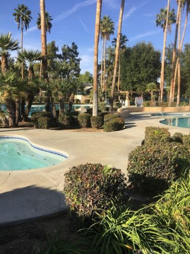 8423 Northshore Dr, Bakersfield CA  93312-4988 exterior