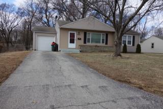 7604 Falmouth St, Shawnee Mission KS  66208-4009 exterior