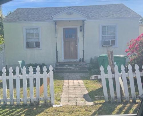 101 28th St, West Palm Beach, FL 33404-2303
