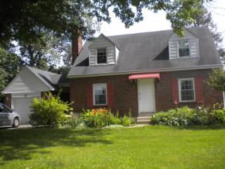 864 Eden Rd, Lancaster, PA 17601-4714