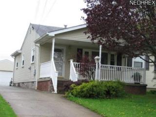 409 Elizabeth St, Hubbard, OH 44425-1105