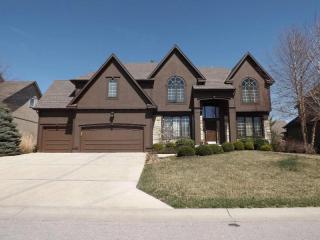22406 59 St, Shawnee Mission KS  66226-2953 exterior