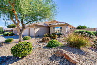 6631 Louise Dr, Glendale, AZ 85310-5703
