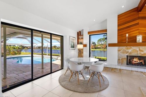 2516 Kings Lake Blvd, Naples FL  34112-5400 exterior