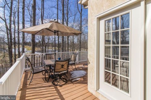 830 Creekview Dr, Blue Bell PA 19422-2729 exterior