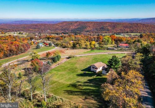 808 Piney Mountain Rd, Three Churches, WV 26757