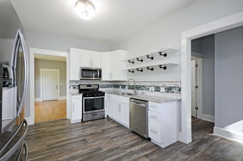 4000 Dupont Ave, Minneapolis MN  55412-1613 exterior