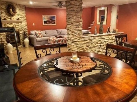 3828 Kingsway Dr, Crown Point IN  46307-8982 exterior