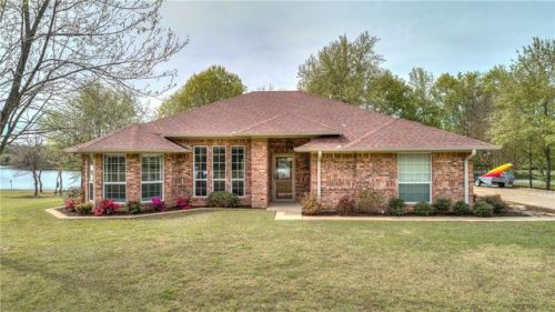 243 Spring Lake Dr, West Mineola, TX 75773-1065