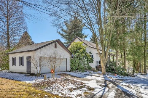 126 Thomas Neil Ln, Portersville, PA 16051-2336