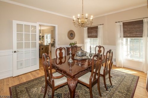 3 Shirewood Dr, Scotch Plains NJ 07076-2513 exterior