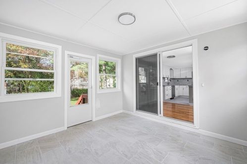 36 Old Farm Rd, Mansfield MA  02048-1709 exterior