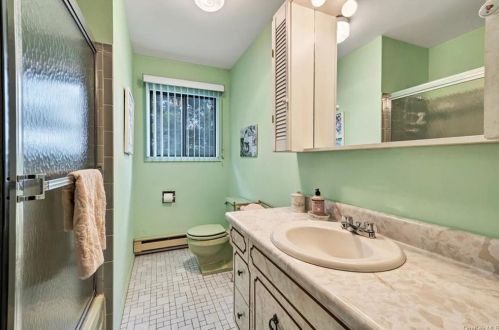 205 Lake Shore Dr, Rock Hill NY  12775-6520 exterior