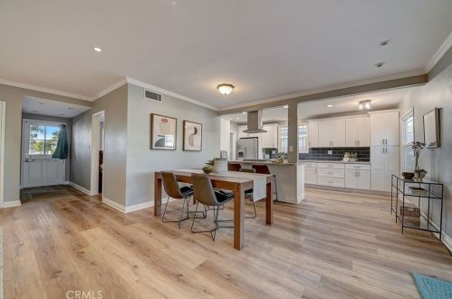 820 Stevely Ave, Long Beach CA 90815-3557 exterior