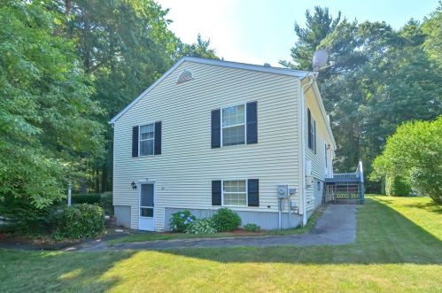 47 Eagle Dr, Douglas, MA 01516-2367