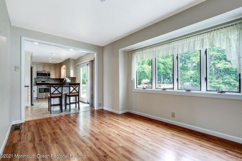 115 Taft Dr, Bricktown NJ  08724-2725 exterior