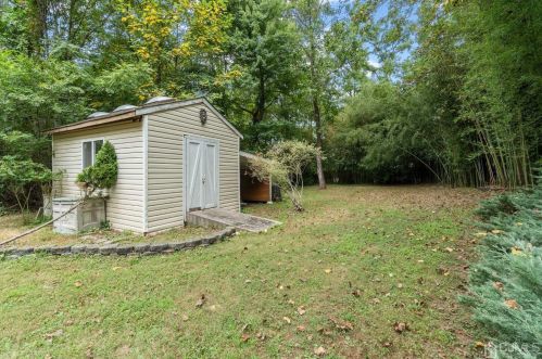 40 Wilson Ave, Morganville NJ  07751-9786 exterior