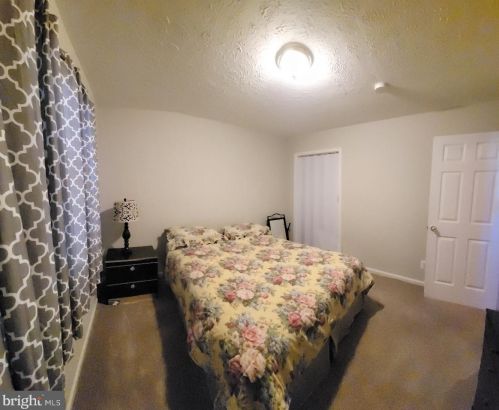 1502 Meadow Dr, Fredericksburg VA  22405-8707 exterior