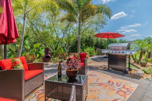 2107 Colville Chase Dr, Ruskin FL  33570-6306 exterior