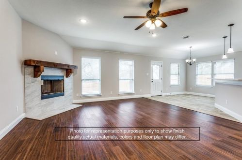 6112 Brocks Ln, Fort Worth, TX 76114-2412