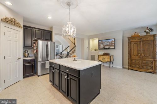 4318 Wisley Turn, Woodbridge VA  22192-7822 exterior