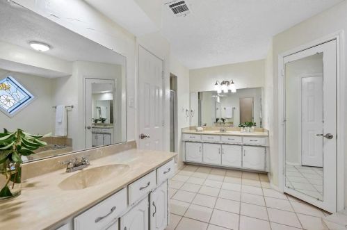 2300 Timberglen Dr, Lewisville TX  75028-1916 exterior