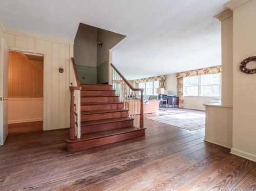166 Nod Hill Rd, Wilton, CT 06897-1713