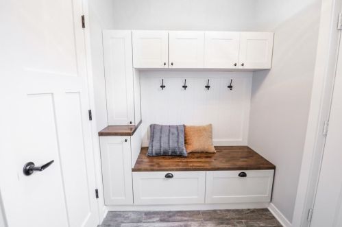 1377 James Ave, Saint Paul MN 55105-2551 exterior