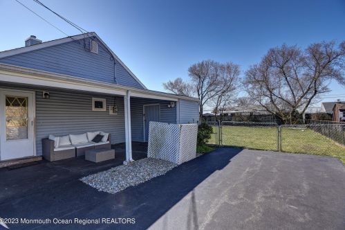 47 Charles Ter, Piscataway NJ  08854-5338 exterior