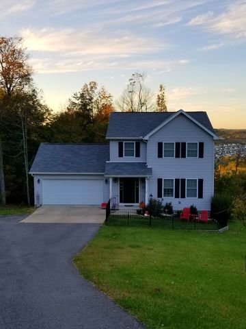 416 Eastgate Dr, Morgantown WV  26508-5938 exterior