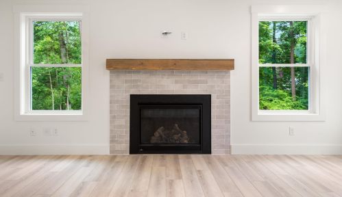 223 Lawrence Rd, Salem NH  03079-4389 exterior