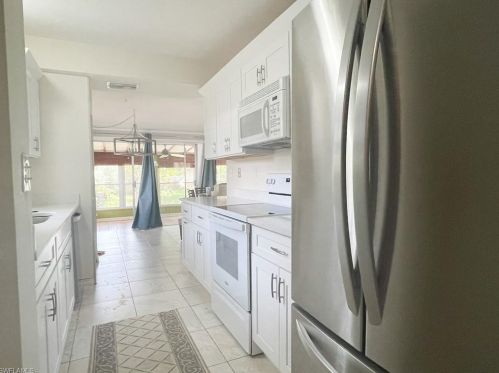 2070 Holiday Ln, Naples, FL 34104-4225