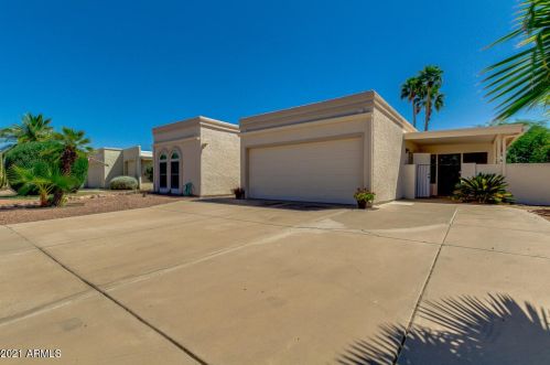 9335 Sun Lakes Blvd, Chandler, AZ 85248-6539