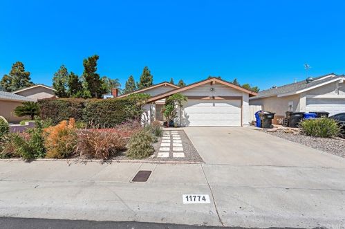 11774 Jonny Ln, San Diego, CA 92126-1320