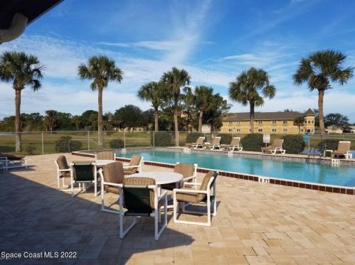 2290 Golf Isle Dr, Melbourne, FL 32935-3510