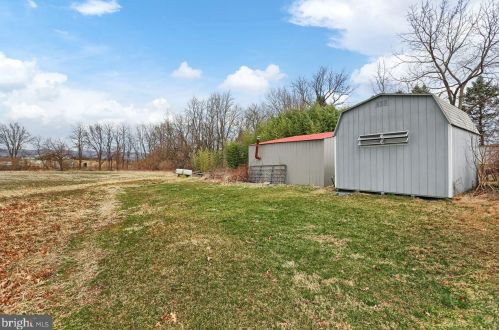 1241 Claremont Rd, Carlisle, PA 17015-9742