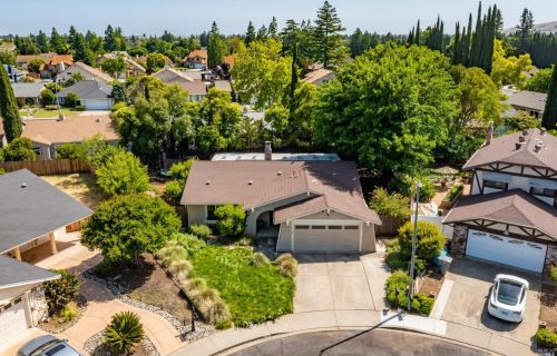 218 Sandalwood Ct, Vacaville CA  95687-5238 exterior