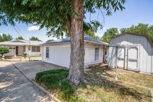 1710 Elmwood Blvd, Dallas TX  75224-1003 exterior